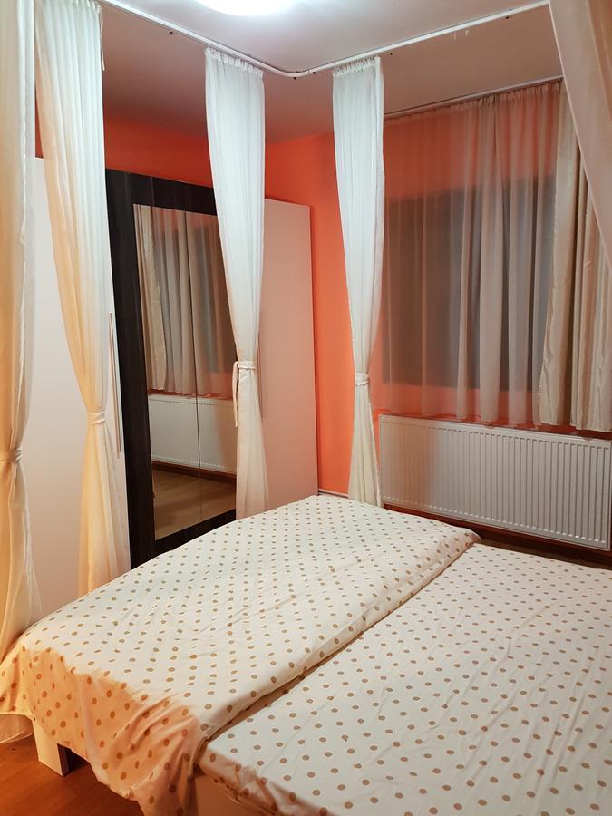 Vila Carmen Cazaci Luaran gambar